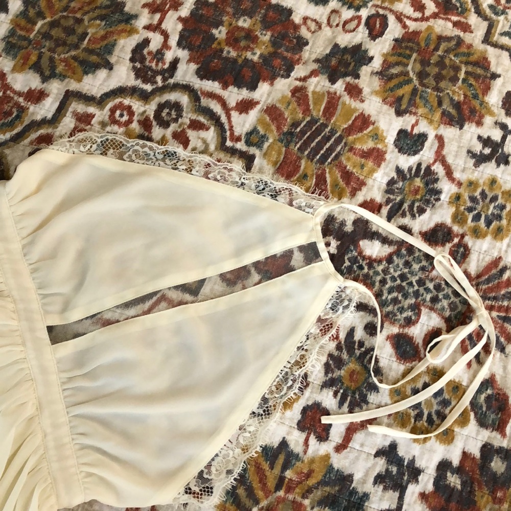 Open back off white party dress
